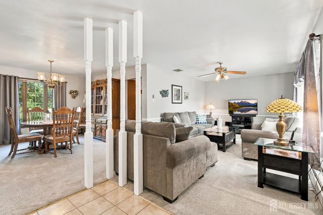 5 Seaman Court, Sayreville, NJ 08879