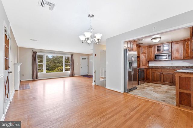 11720 BRIGGS CT, Fairfax, VA 22030