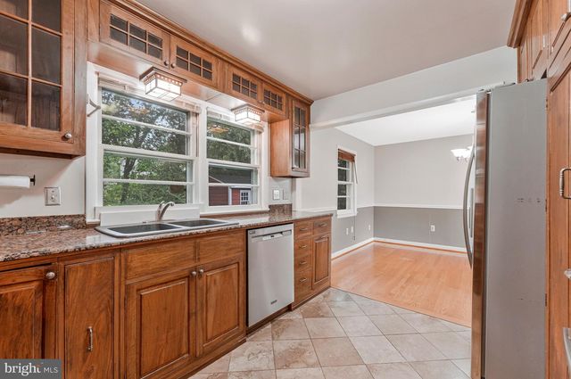 11720 BRIGGS CT, Fairfax, VA 22030