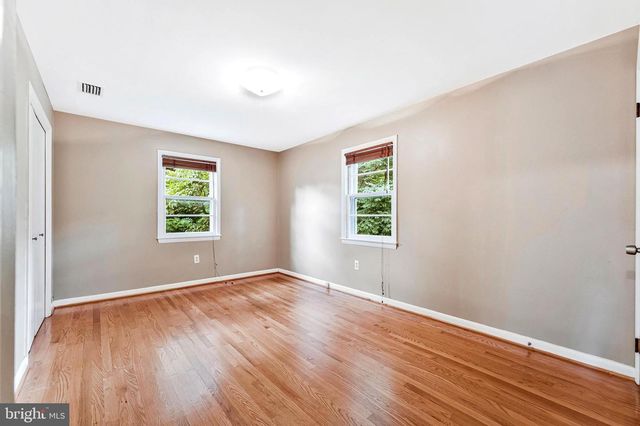 11720 BRIGGS CT, Fairfax, VA 22030