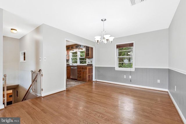 11720 BRIGGS CT, Fairfax, VA 22030