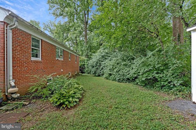 11720 BRIGGS CT, Fairfax, VA 22030