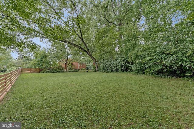 11720 BRIGGS CT, Fairfax, VA 22030