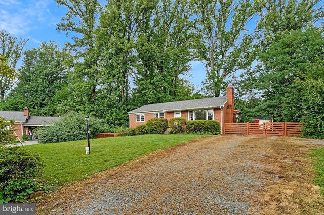 11720 BRIGGS CT, Fairfax, VA 22030