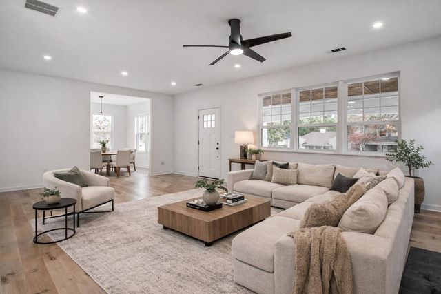 1781 FORREST AVE, Memphis, TN 38104