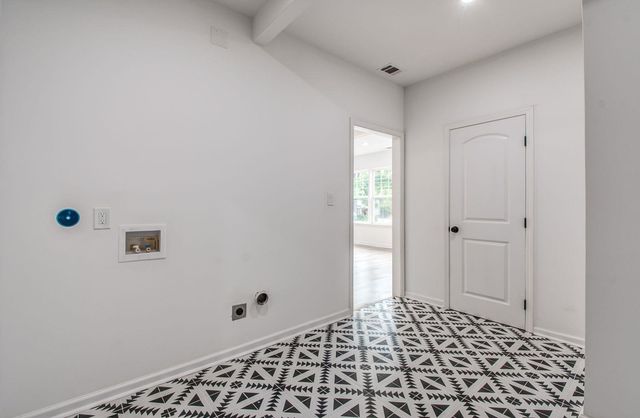 1781 FORREST AVE, Memphis, TN 38104