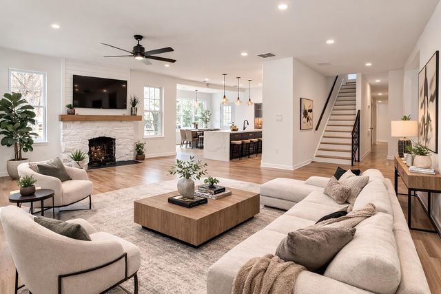 1781 FORREST AVE, Memphis, TN 38104