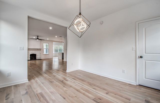 1781 FORREST AVE, Memphis, TN 38104