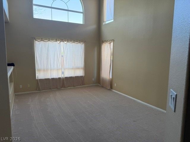 8640 Castle Hill Avenue, Las Vegas, NV 89129