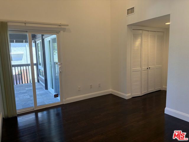 2880 Woodwardia Drive, Los Angeles, CA 90077