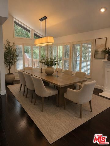 2880 Woodwardia Drive, Los Angeles, CA 90077