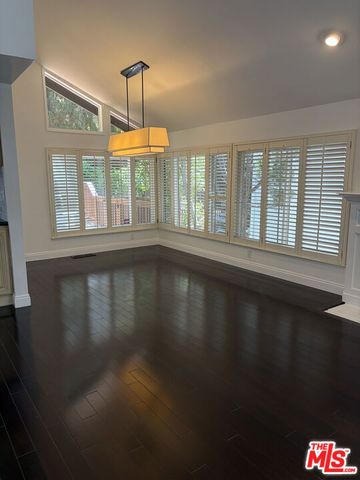 2880 Woodwardia Drive, Los Angeles, CA 90077