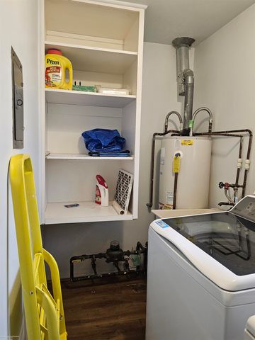 34273 Garfield Circle, Fraser, MI 48026