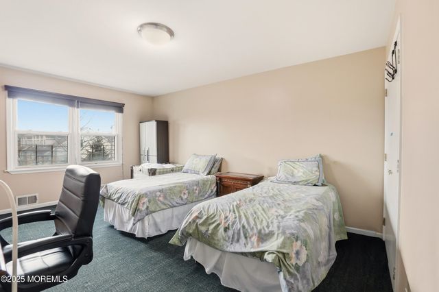 418 8th Street, Lakewood, NJ 08701