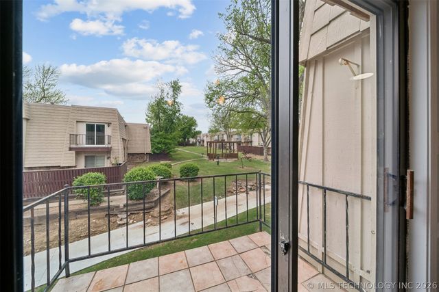 4323 E 68th Street 614, Tulsa, OK 74136