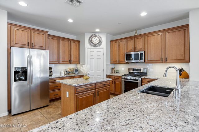 12472 N Paseo Penuela, Marana, AZ 85658