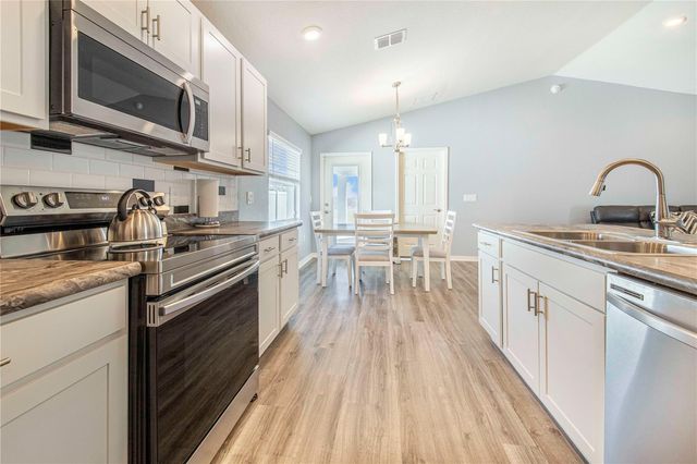 941 ARUBA AVENUE, Mulberry, FL 33860