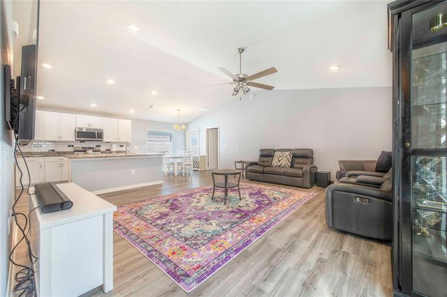 941 ARUBA AVENUE, Mulberry, FL 33860