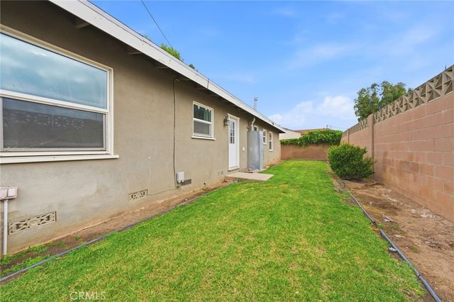 345 N Shattuck, Orange, CA 92866