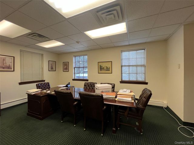 330 Willis Avenue 1, Roslyn Heights, NY 11577