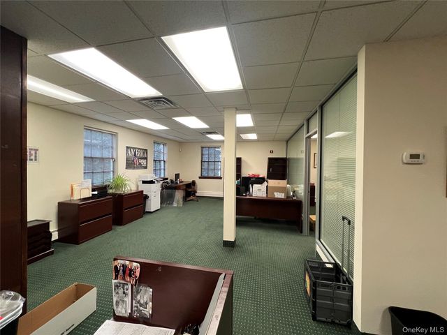 330 Willis Avenue 1, Roslyn Heights, NY 11577