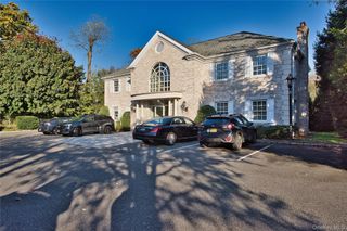 330 Willis Avenue 1, Roslyn Heights, NY 11577