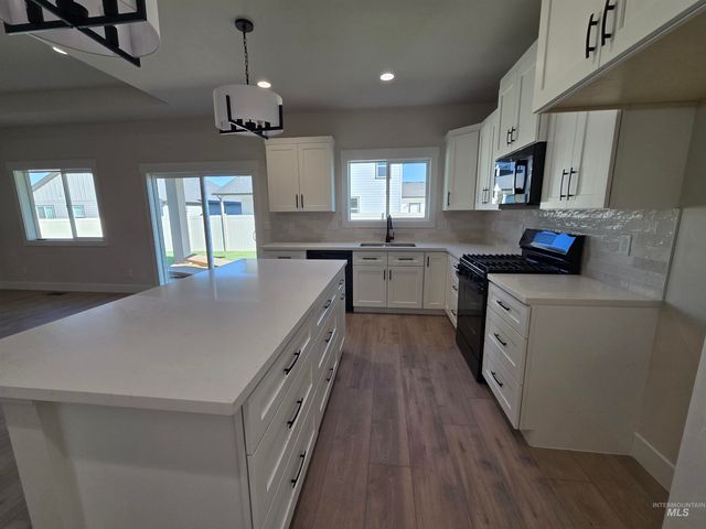 976 Canal Street, Twin Falls, ID 83301