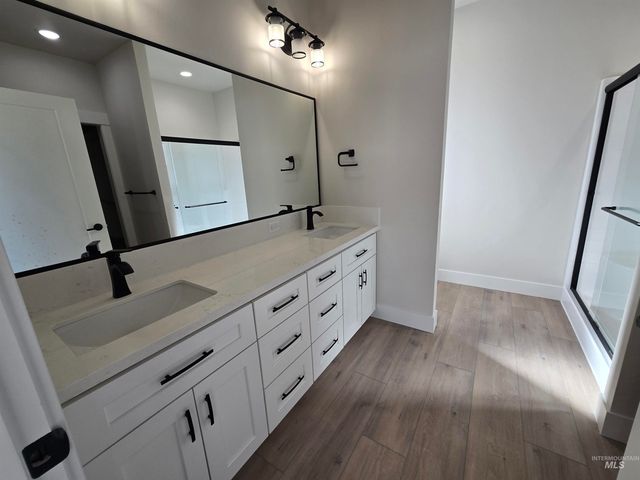 976 Canal Street, Twin Falls, ID 83301