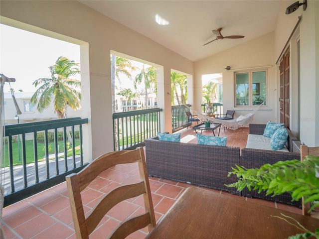 86 86, Vega Alta, PR 00692