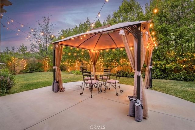 28721 Coal Mountain Court, Valencia, CA 91354