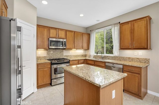 28721 Coal Mountain Court, Valencia, CA 91354