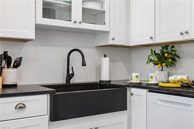 48 Hopkins ST, Newport News, VA 23601