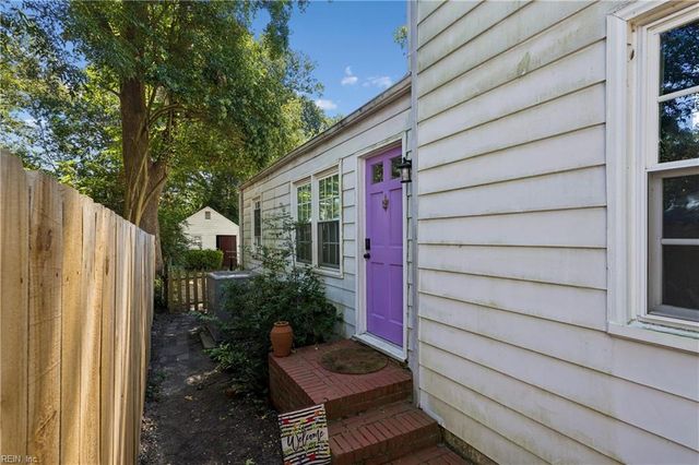 48 Hopkins ST, Newport News, VA 23601
