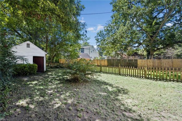 48 Hopkins ST, Newport News, VA 23601