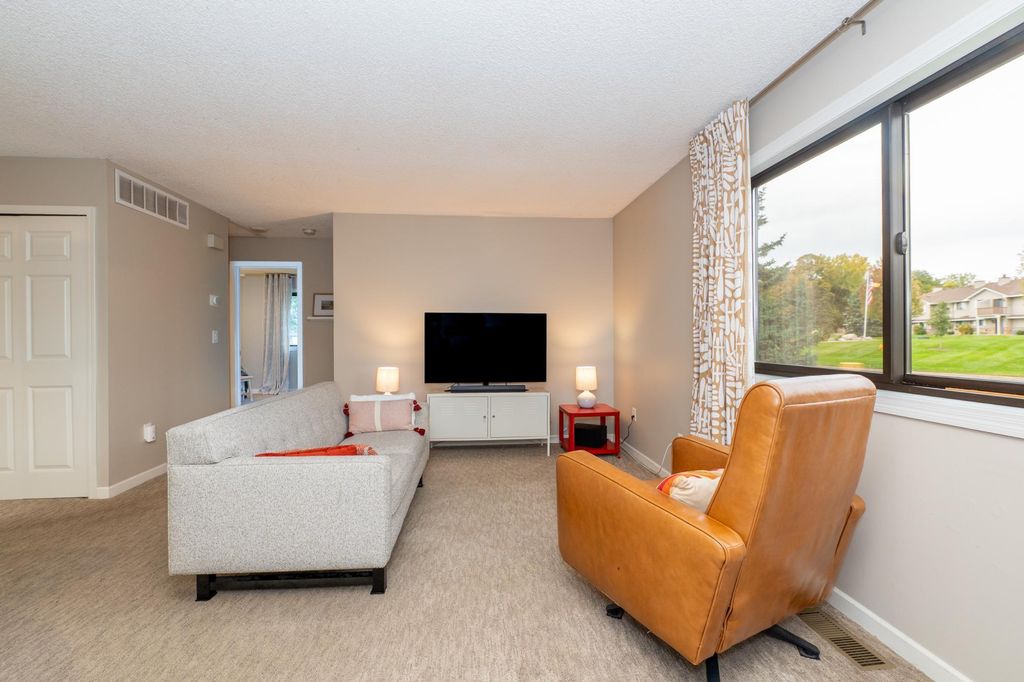 7489 Vinewood Lane N, Maple Grove, MN 55311 — photo 4