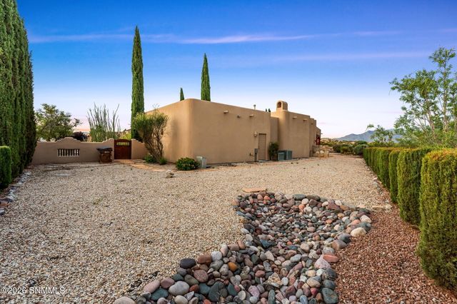 4507 Nambe Arc, Las Cruces, NM 88011