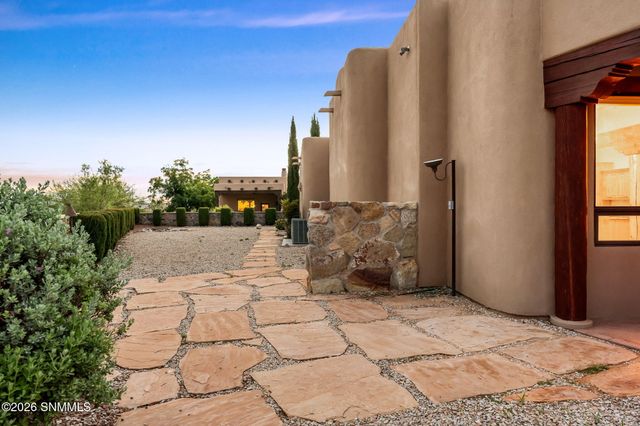 4507 Nambe Arc, Las Cruces, NM 88011