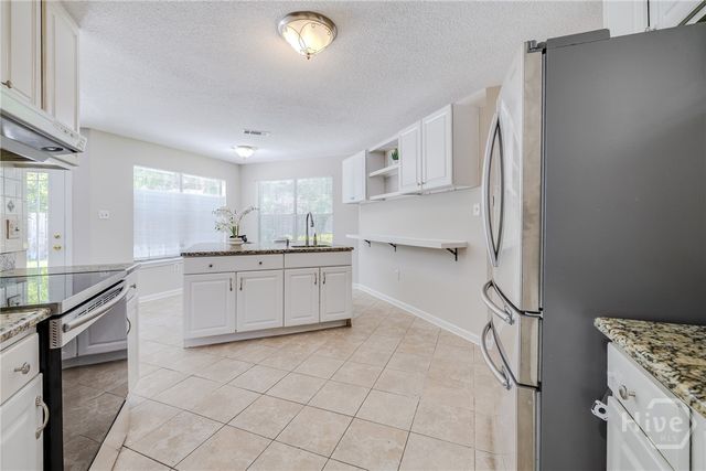 3 Jackson Court, Savannah, GA 31405