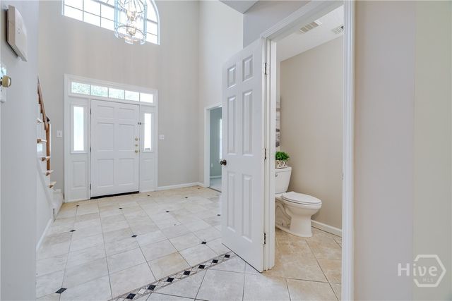 3 Jackson Court, Savannah, GA 31405