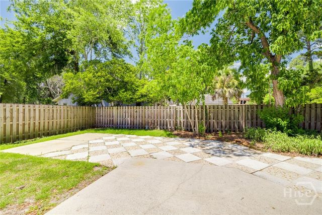 3 Jackson Court, Savannah, GA 31405