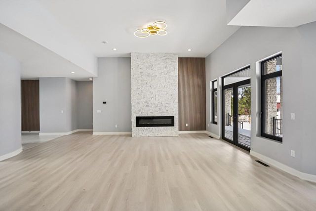 320 Oakbrook Drive, Wisconsin Dells, WI 53965