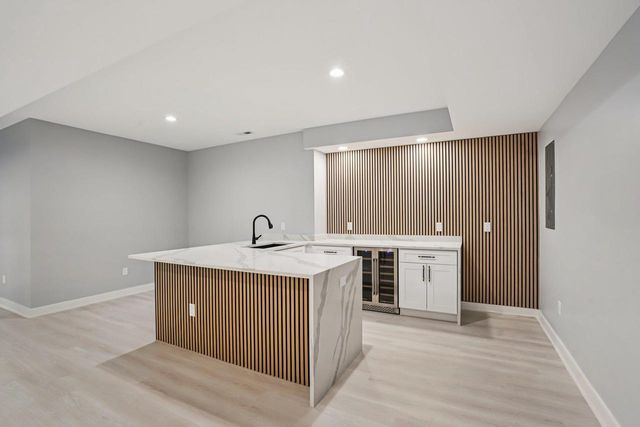 320 Oakbrook Drive, Wisconsin Dells, WI 53965