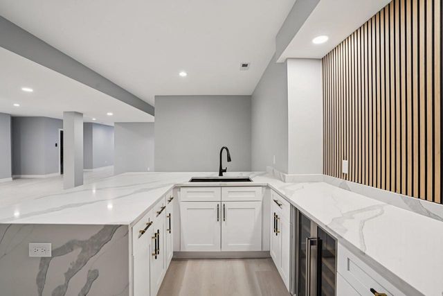 320 Oakbrook Drive, Wisconsin Dells, WI 53965