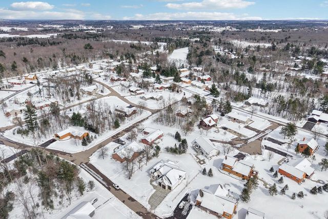 320 Oakbrook Drive, Wisconsin Dells, WI 53965