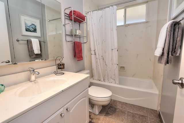 6716 Ellsworth Cir, Fair Oaks, CA 95628
