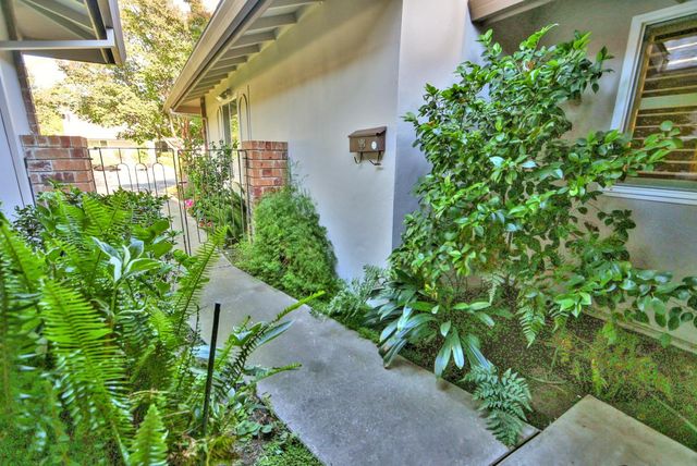 6716 Ellsworth Cir, Fair Oaks, CA 95628