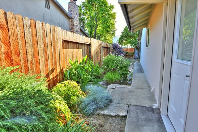 6716 Ellsworth Cir, Fair Oaks, CA 95628