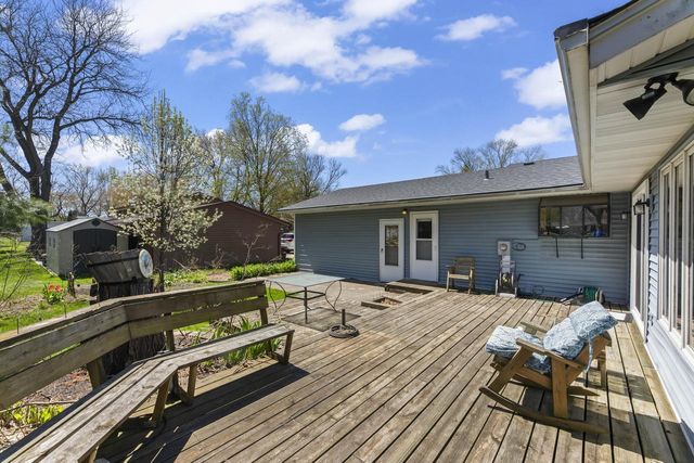 1131 Lily ROAD, Oconomowoc, WI 53066
