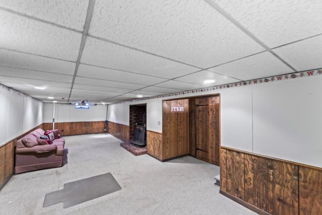 1131 Lily ROAD, Oconomowoc, WI 53066
