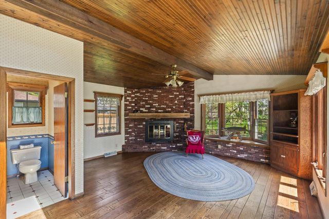 1131 Lily ROAD, Oconomowoc, WI 53066